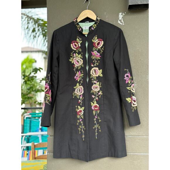Newport News Black Floral Embroidered Blazer - Picture 3 of 12